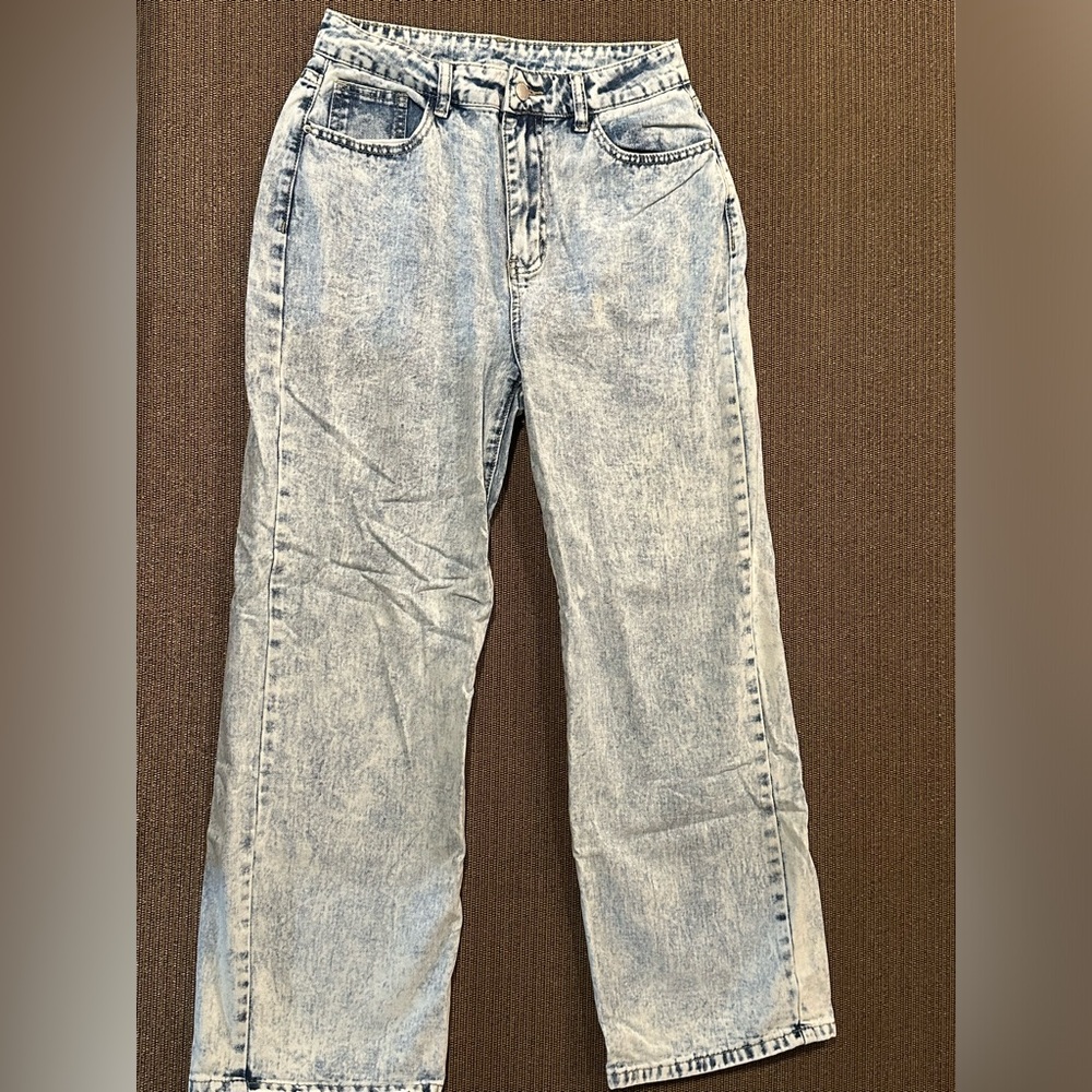 Wide leg jeans